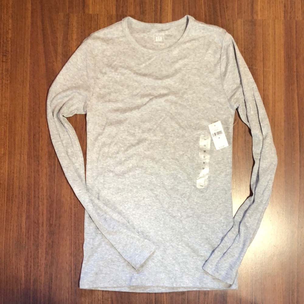 NWT - GAP Modern Fit Gray Long Sleeved T Shirt
